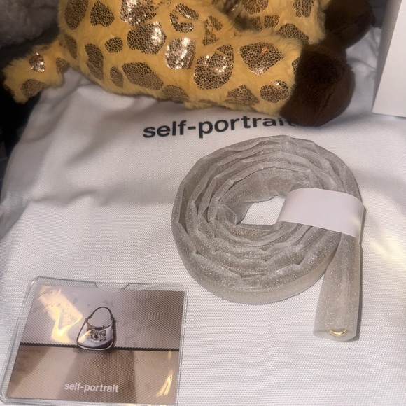 ⚡️⚡️SELF PORTRAIT GOLD BOW CROC BAG⚡️⚡️ - Picture 3 of 10